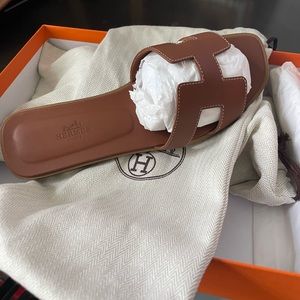 Hermes Oran sandal
